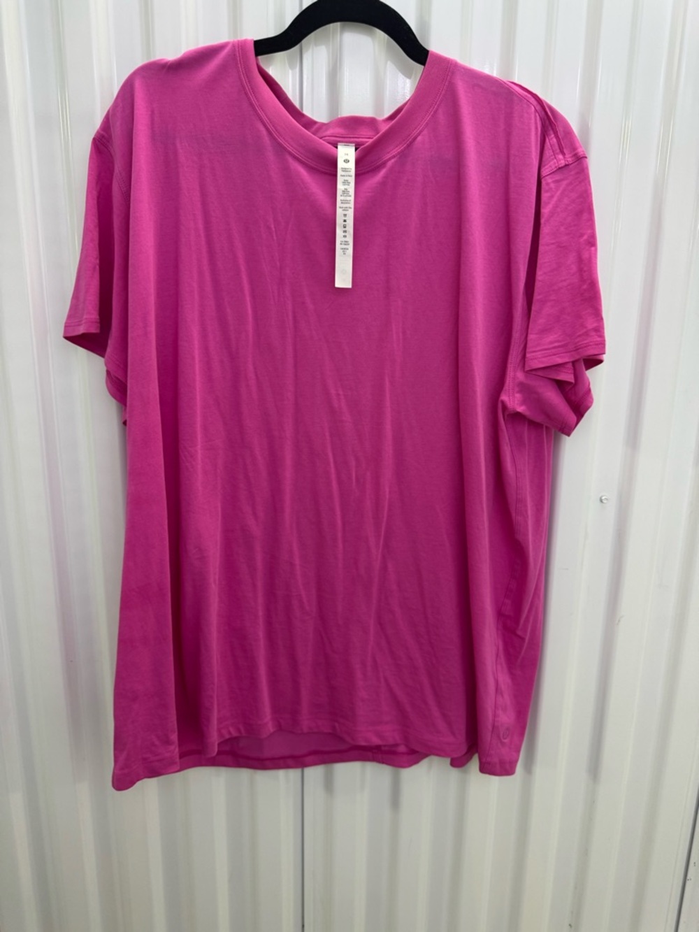 Lululemon Classic Crew Neck T-Shirt - Hot Pink